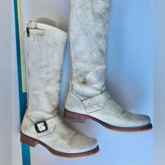 Size 7 / FRYE Leather Moto Boots / Cream Crackled-Distressed Look - Picture 7 of 15